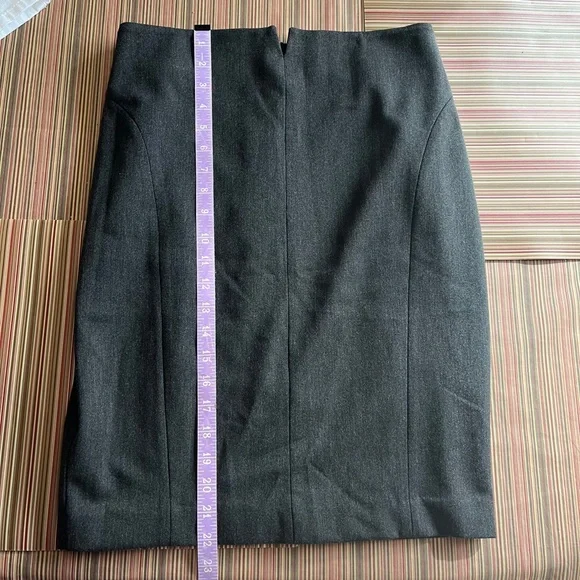 NWT EXPRESS Charcoal Gray Pencil Skirt/Size 6 - Picture 4 of 8